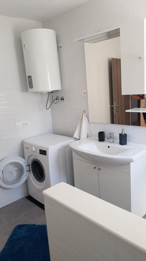 Apartman Luma Baška Voda Zewnętrze zdjęcie